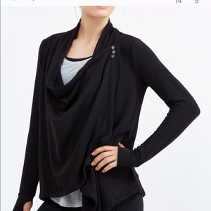 Fabulously soft cozy cardigan! Only worn twice